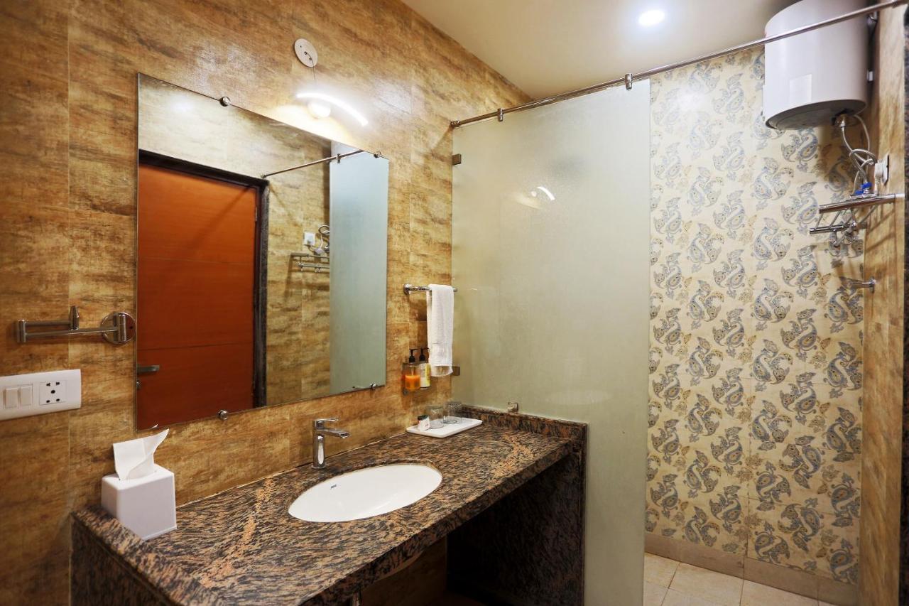 فندق Capital O Green Palms Near Jhilmil Metro Station نيودلهي المظهر الخارجي الصورة