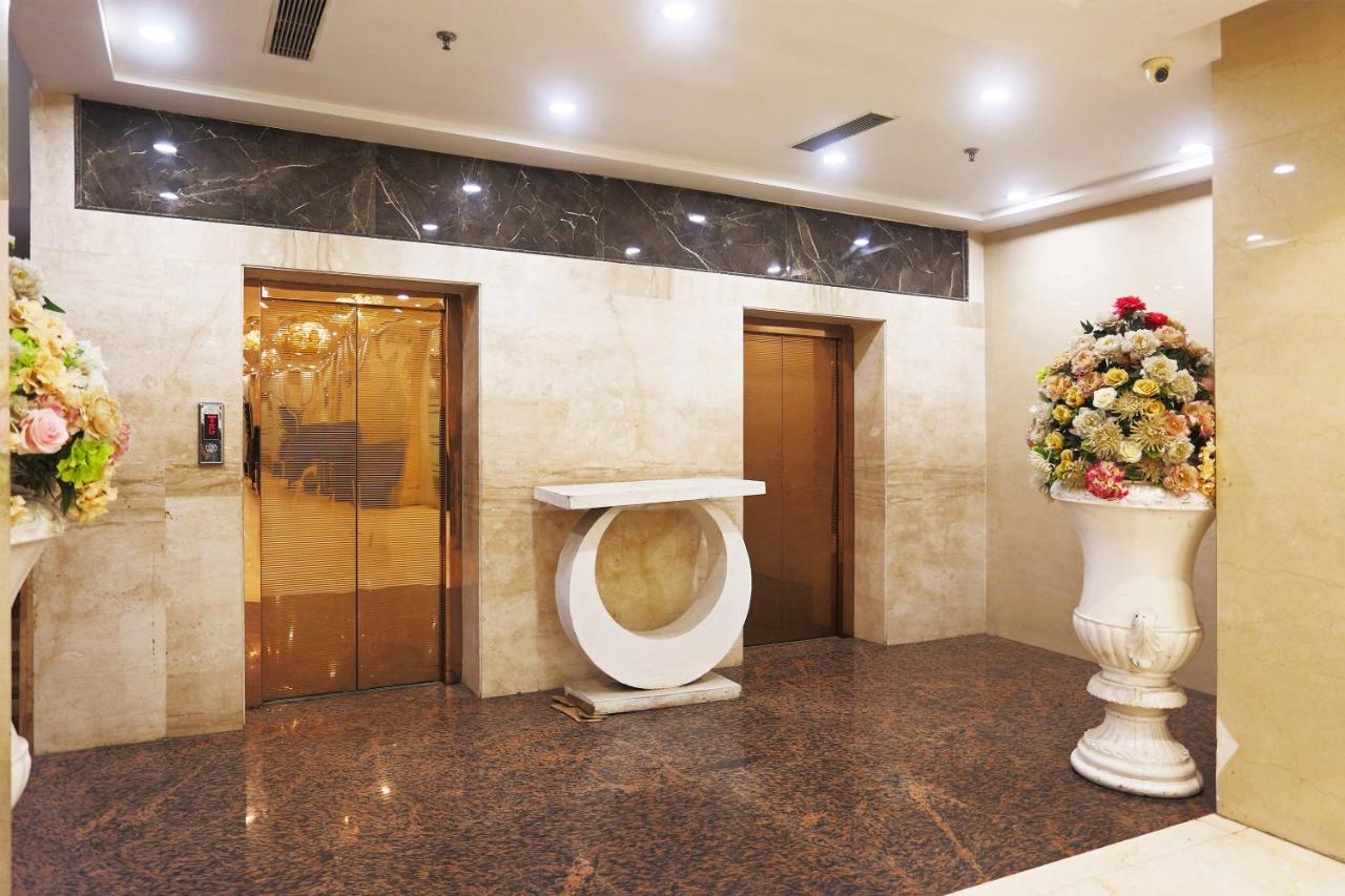 فندق Capital O Green Palms Near Jhilmil Metro Station نيودلهي المظهر الخارجي الصورة