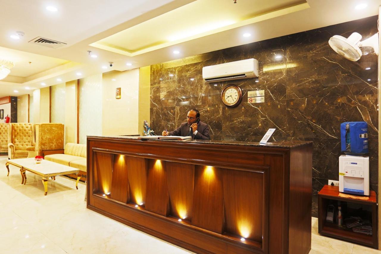 فندق Capital O Green Palms Near Jhilmil Metro Station نيودلهي المظهر الخارجي الصورة